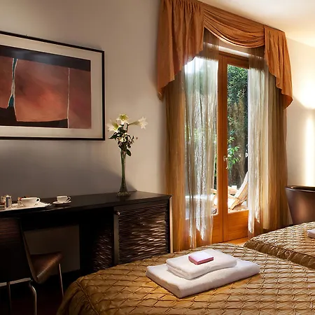 Hotel Giulia 4*